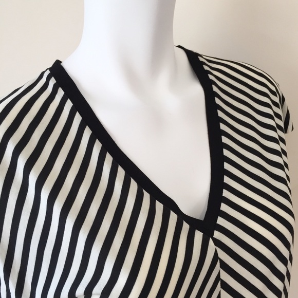 ❌❌❌❌🆕 Young Fabulous & Broke Tee - Picture 7 of 7